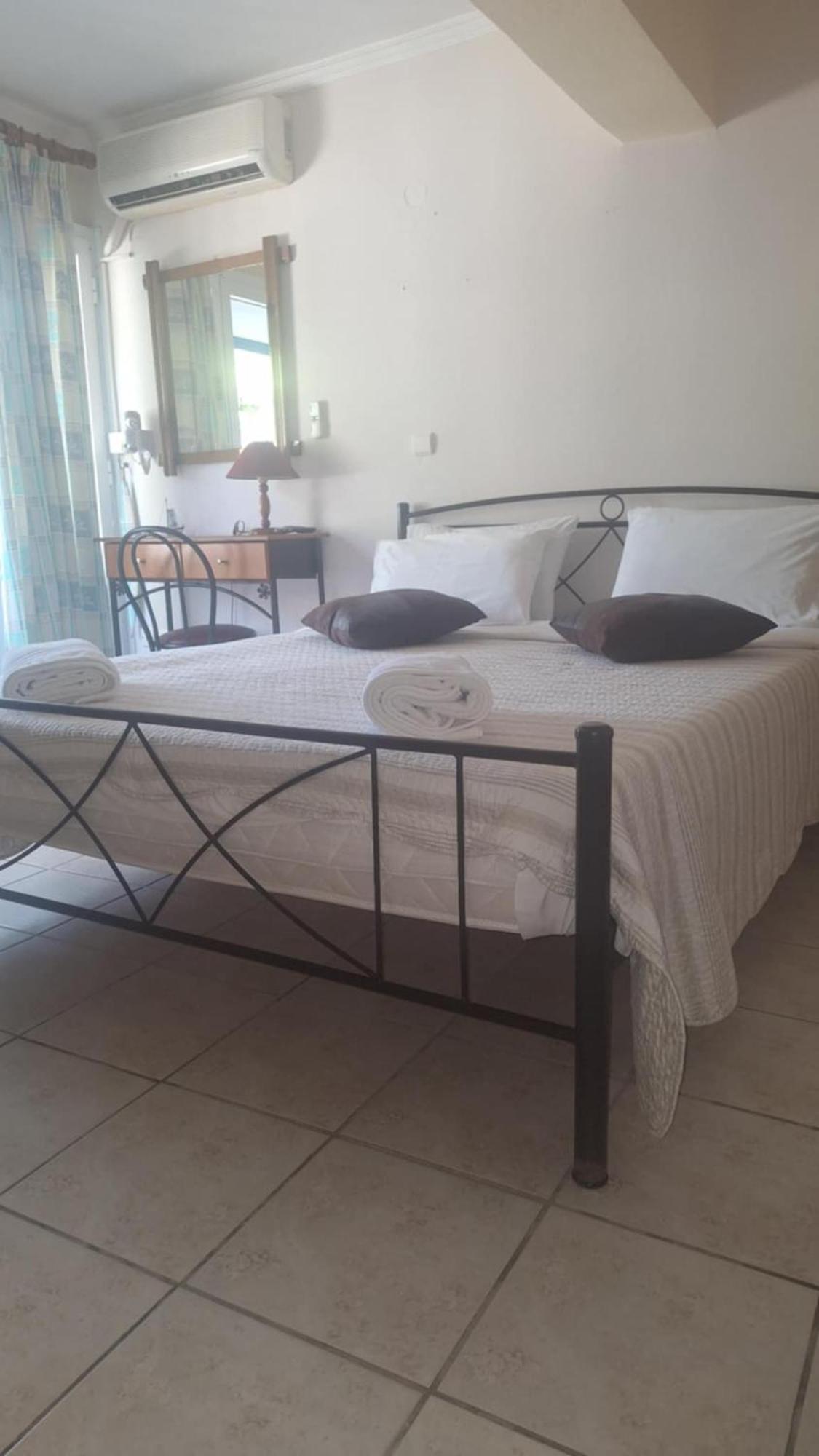 Fotini Apartments Paralia Agias Foteinis Ruang foto