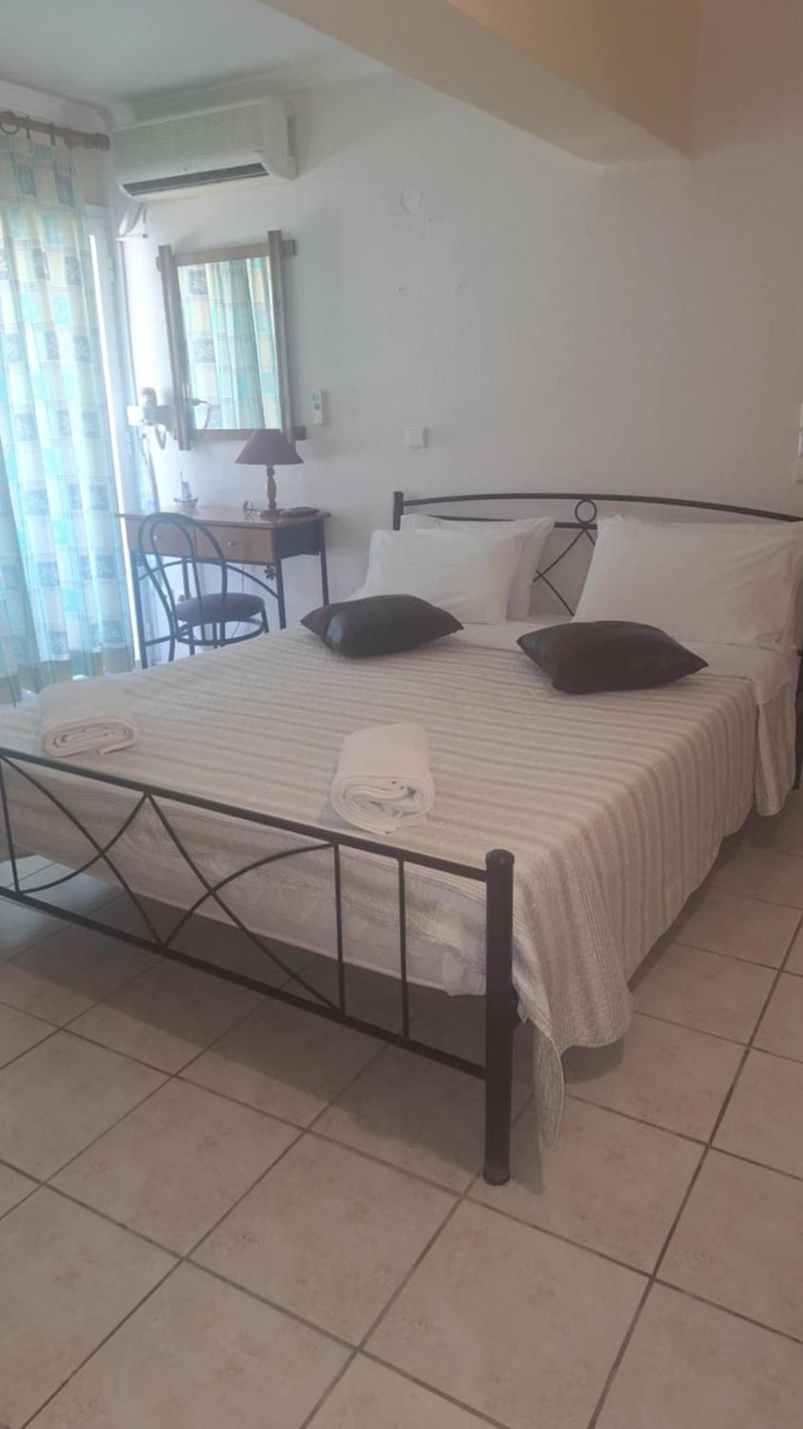 Fotini Apartments Paralia Agias Foteinis Ruang foto